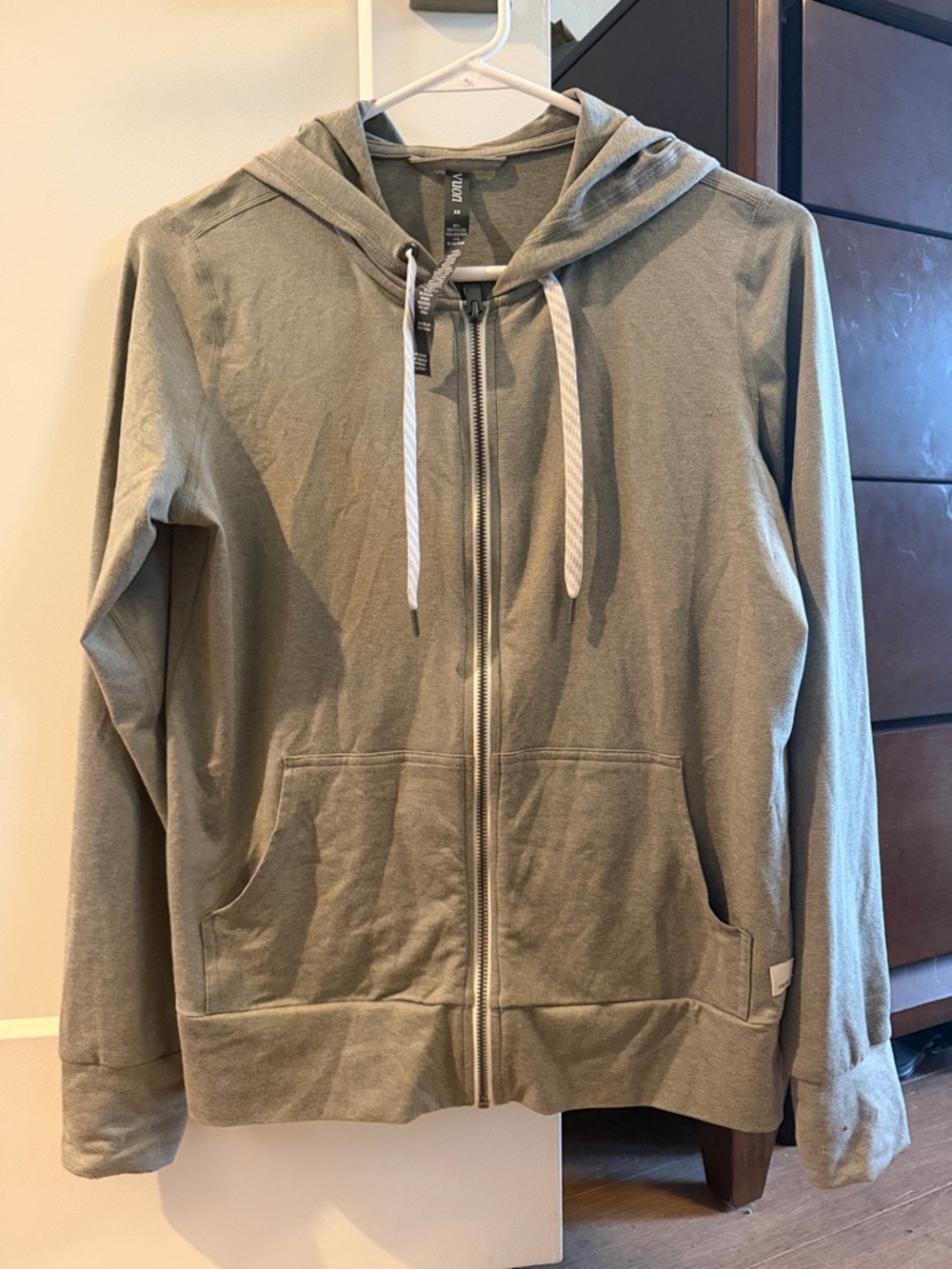 Vuori Olive Green Full-Zip Hoodie with Drawstring